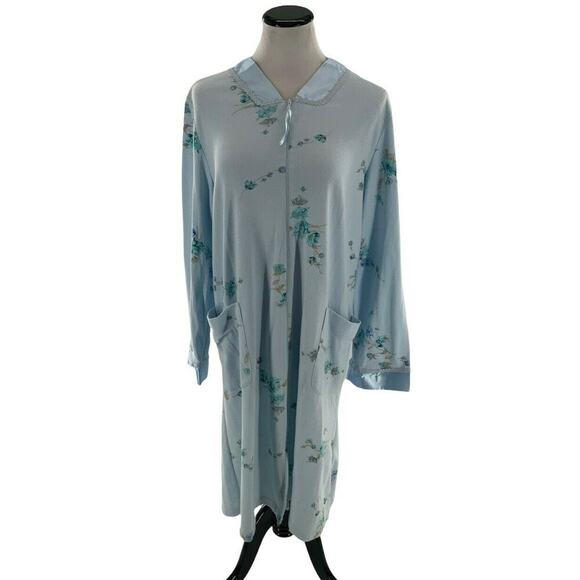Secret Treasures Sleepwear Women's Size Medium Multicolor Floral Printed Robe - Picture 1 of 7